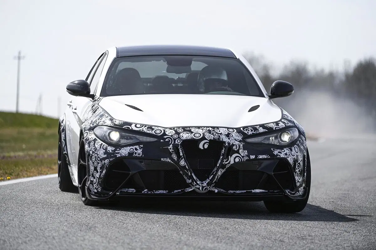 Chi ha comprato le 500 Alfa Giulia GTA e GTAm? Qualcuno anche in Cina e Giappone (17)