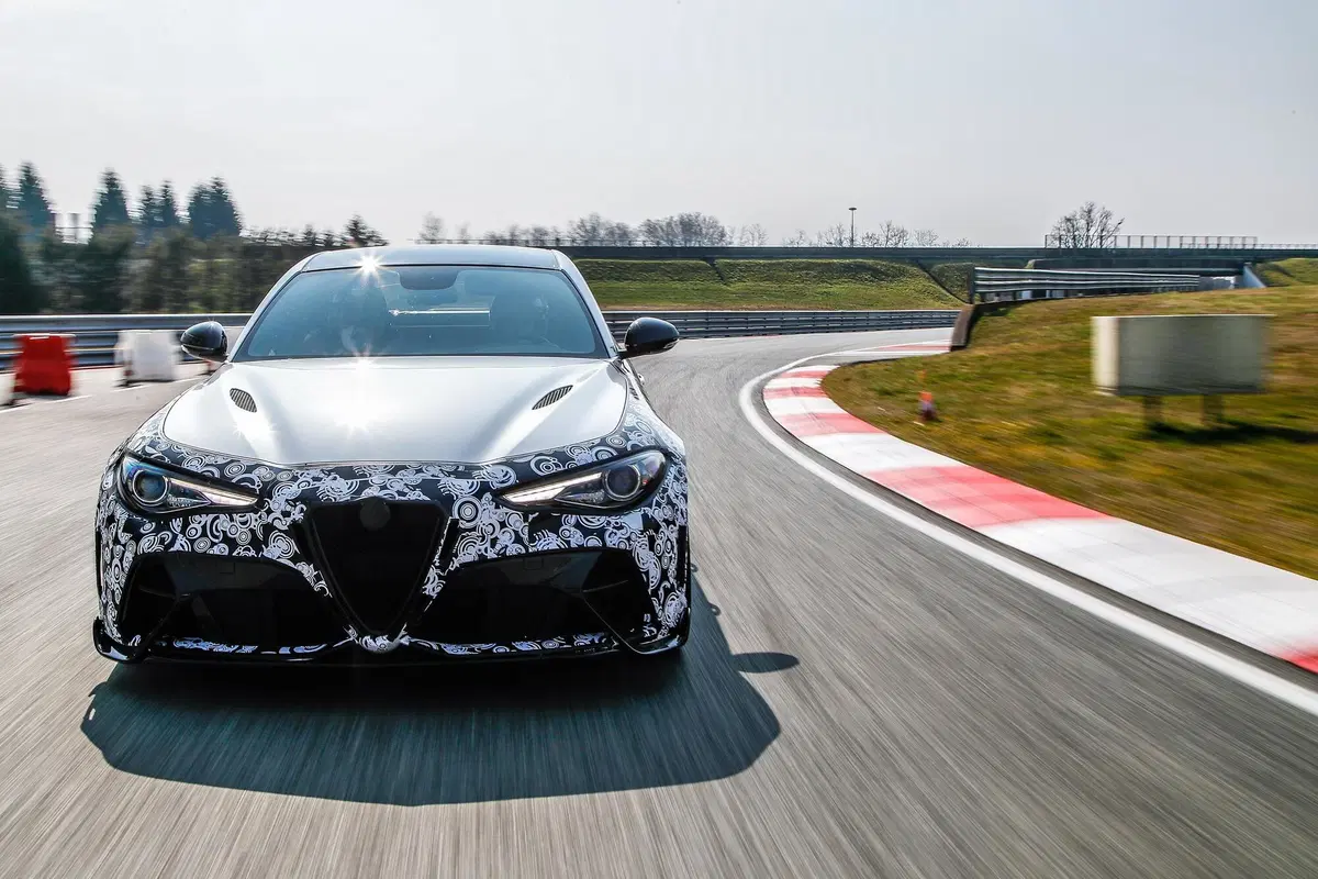 Chi ha comprato le 500 Alfa Giulia GTA e GTAm? Qualcuno anche in Cina e Giappone (30)