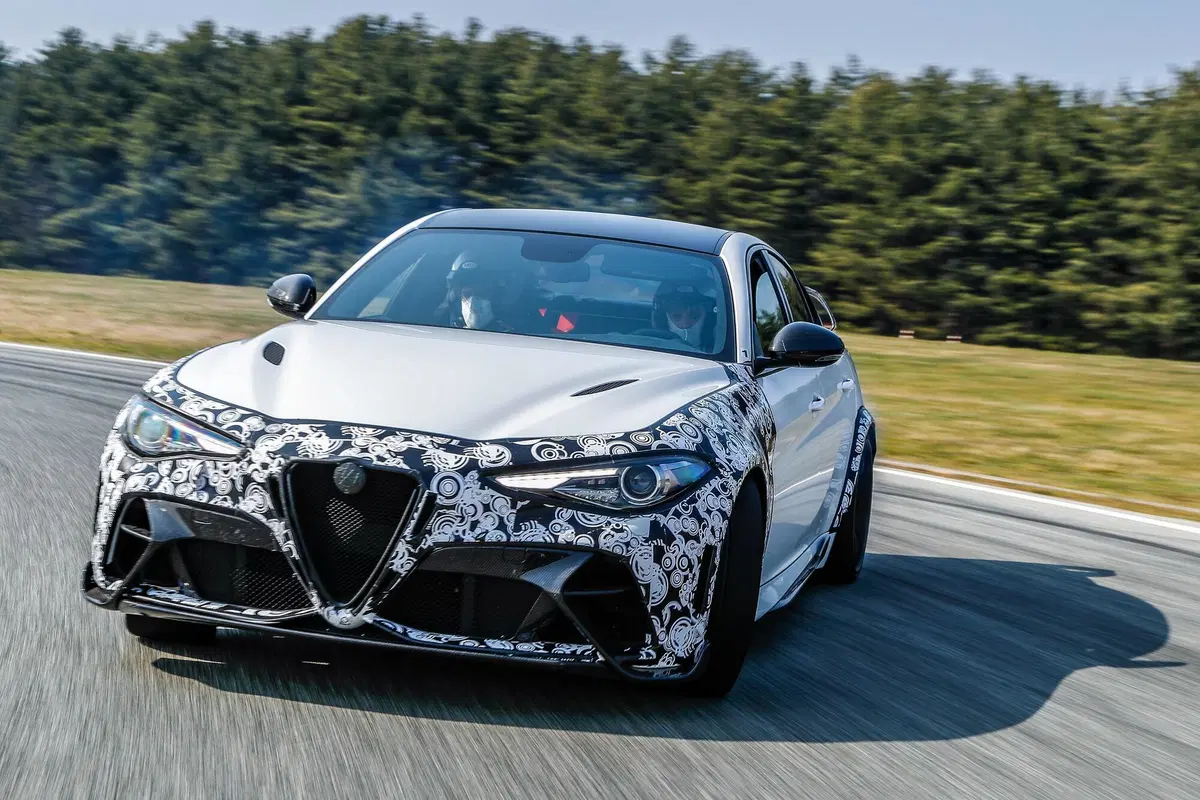 Chi ha comprato le 500 Alfa Giulia GTA e GTAm? Qualcuno anche in Cina e Giappone (29)