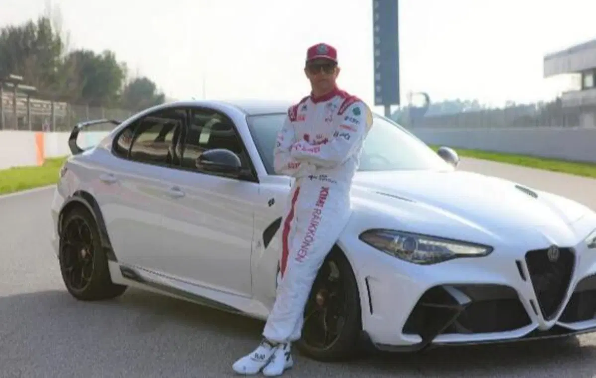 Alfa Romeo, Giulia GTA e GTAm sulle tute di Raikkonen e Giovinazzi in F1 (5)