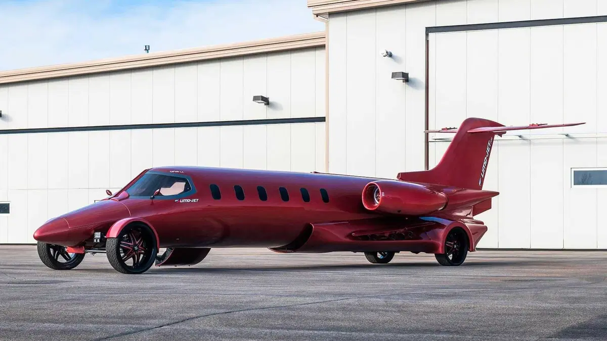 All'asta il jet trasformato in limousine (6)