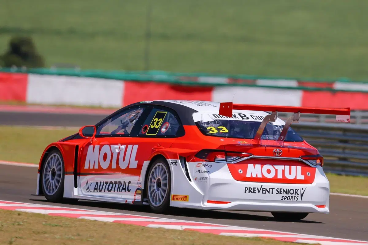 F1: Nelson Piquet torna in pista a 68 anni con Toyota nella Stock Car in Brasile (7)
