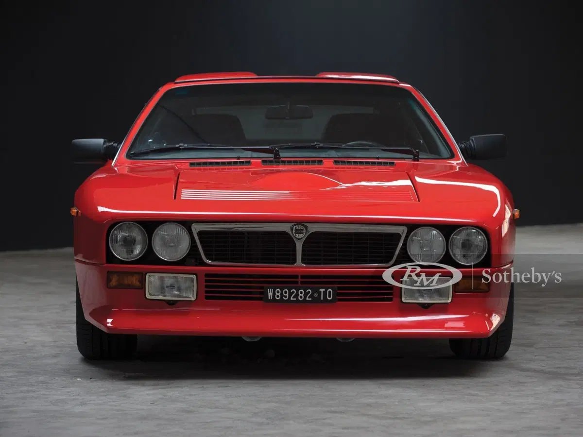 All’asta la leggendaria Lancia Rally 037 prototipo (3)