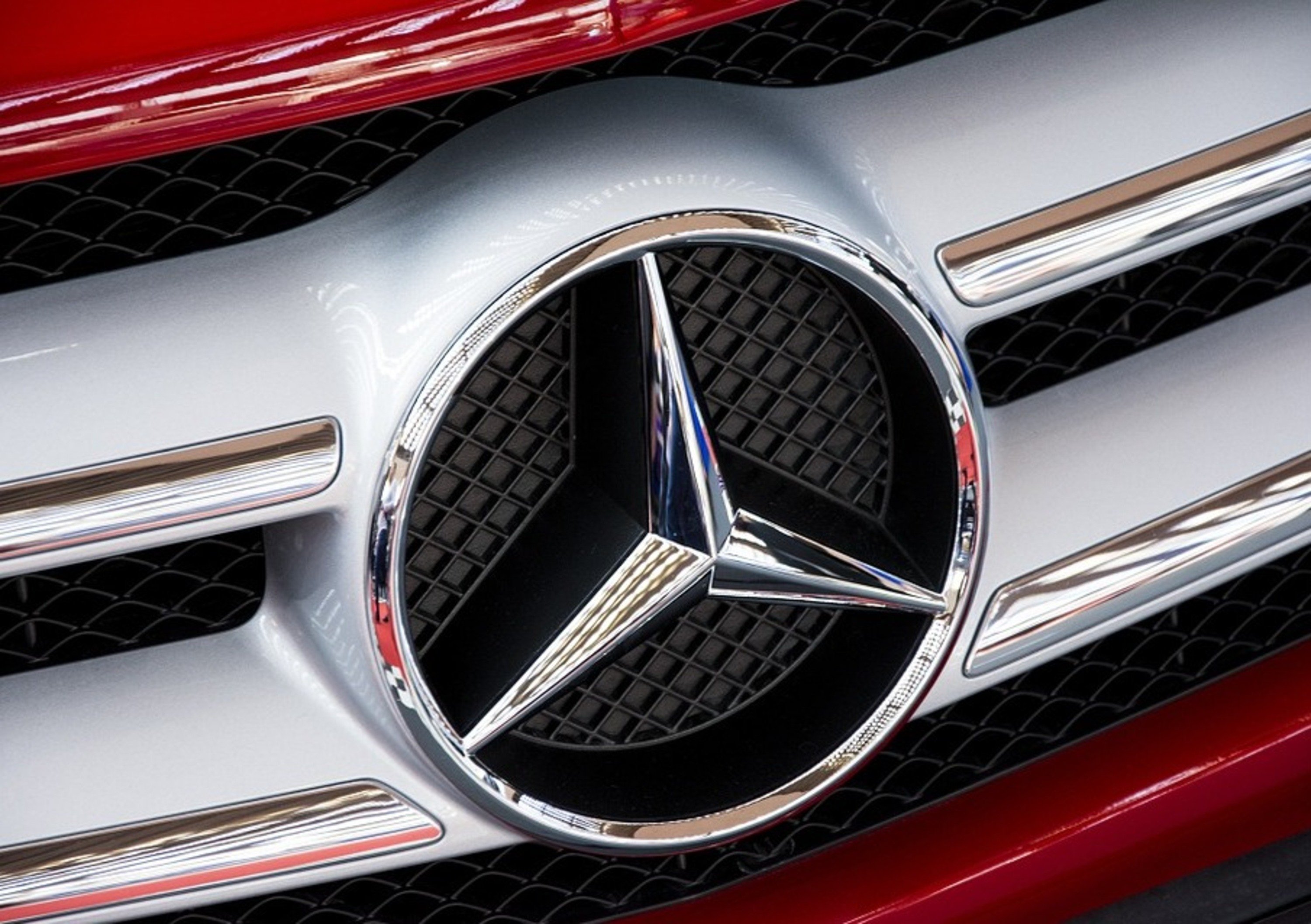 Mercedes: un SUV elettrico per Parigi 2016?