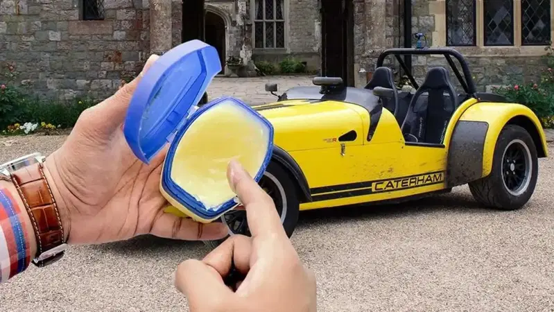Il meglio del peggio che comunicano le Case auto: pesci d'aprile da non credere