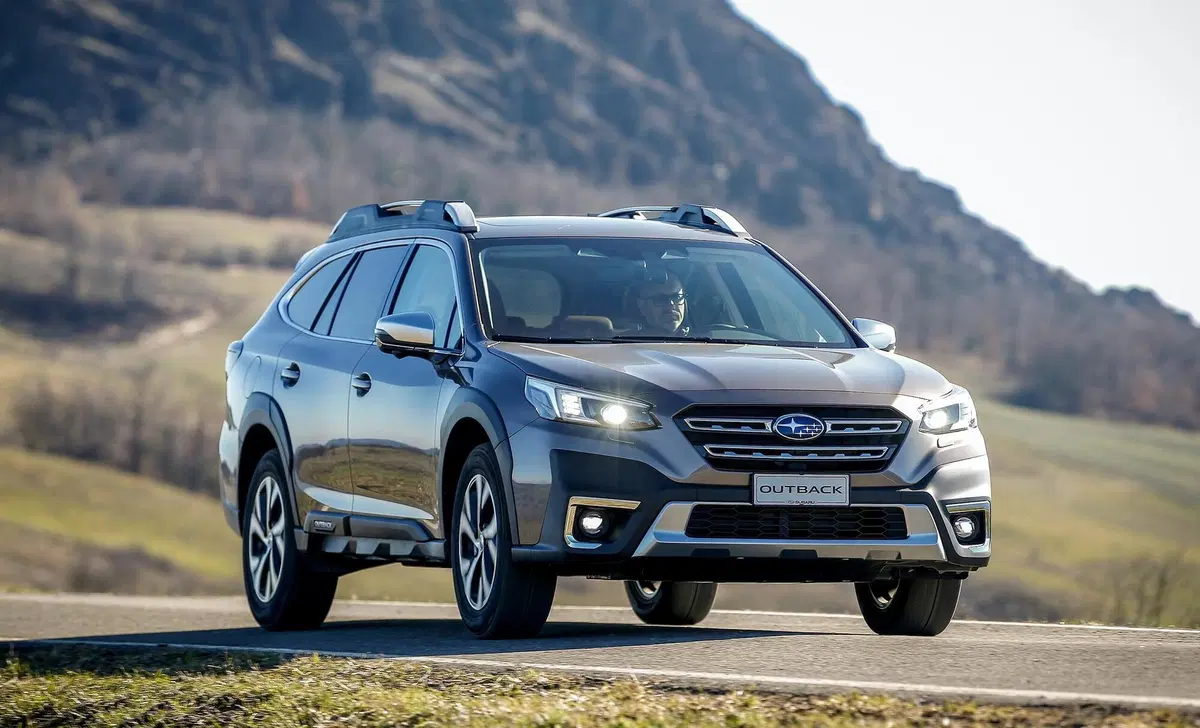 Subaru Outback 2.5i Premium lineartronic
