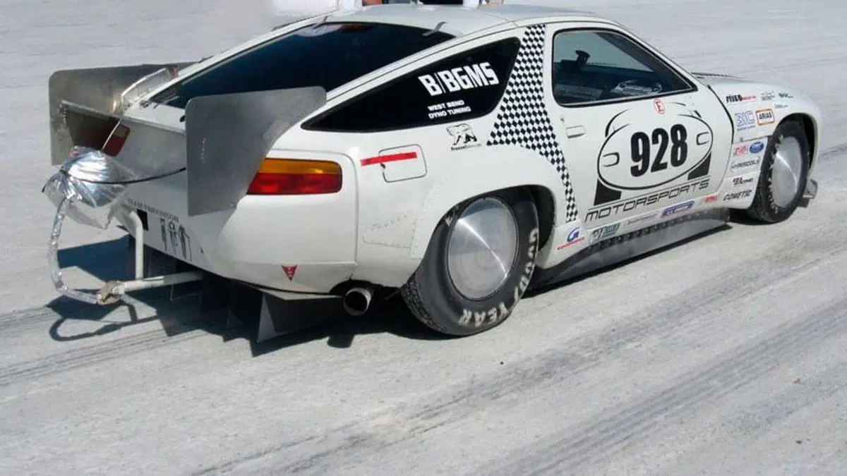 All’asta la Porsche 928 da 380 km/h che ha sfidato la Montagna alla Pikes Peak (2)