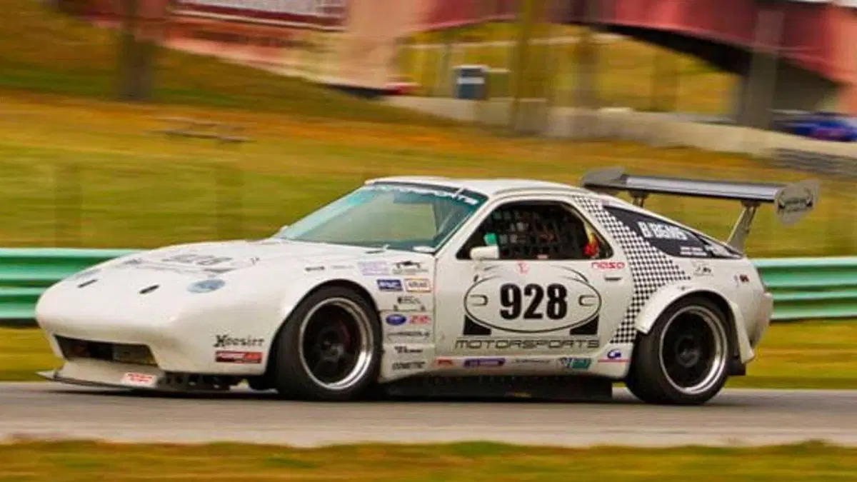 All’asta la Porsche 928 da 380 km/h che ha sfidato la Montagna alla Pikes Peak (4)