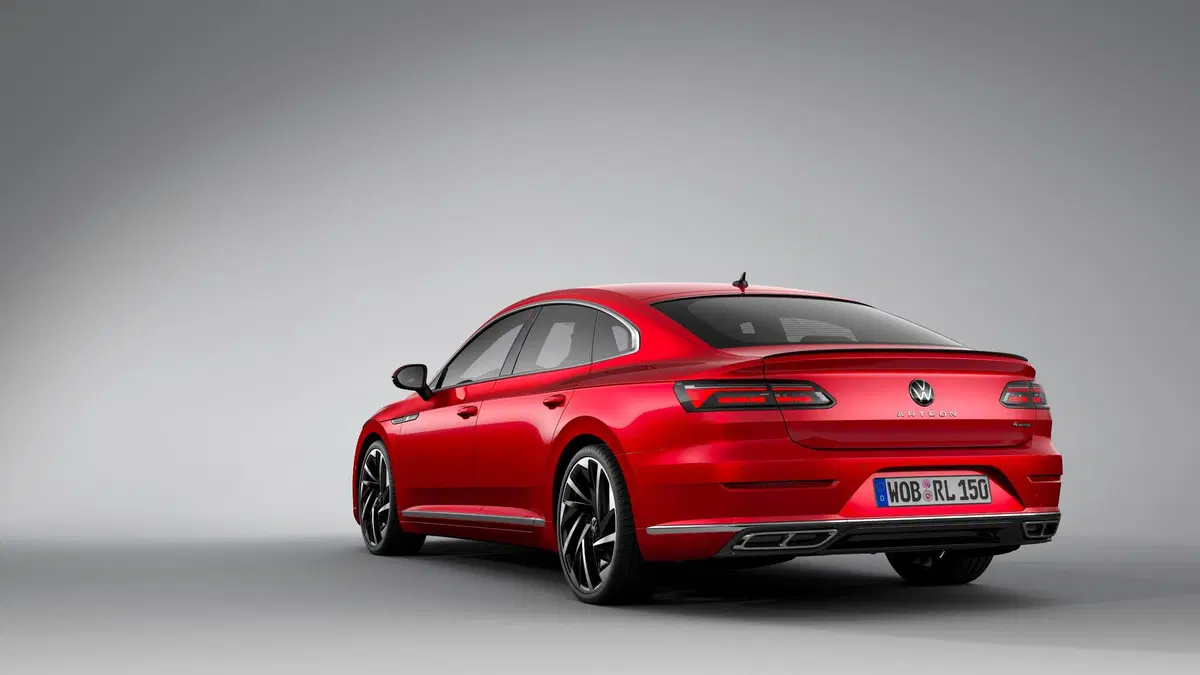 Volkswagen Arteon (2017-21) (4)