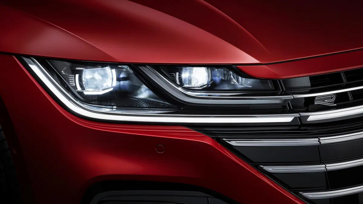 Volkswagen Arteon (2017-21) (24)