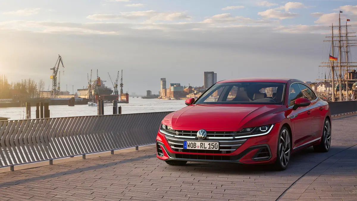 Volkswagen Arteon (2017-21) (23)