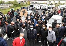 Protesta contro la zona rossa, mercatali bloccano la Milano-Napoli [VIDEO]