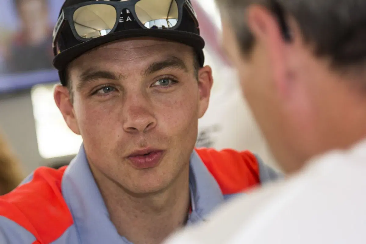 WRC16 Sardegna Italia, Marziani in Paradiso. Inizia Ogier (VW)