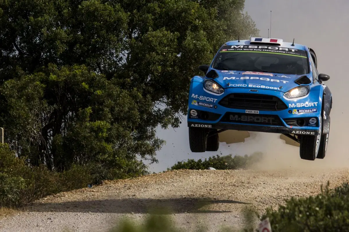 WRC16 Sardegna Italia, Marziani in Paradiso. Inizia Ogier (VW) (7)
