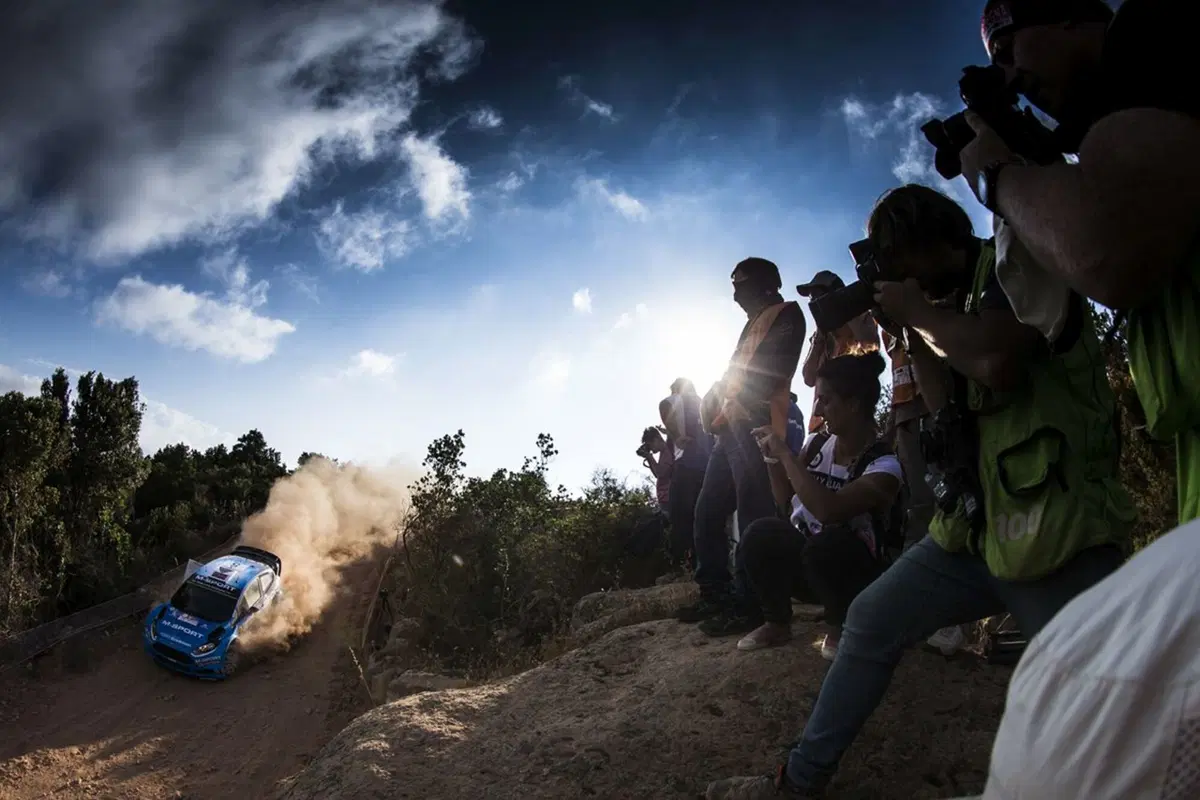 WRC16 Sardegna Italia, Marziani in Paradiso. Inizia Ogier (VW) (12)