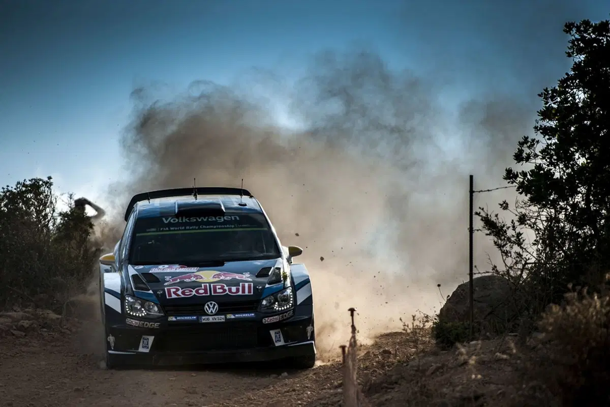 WRC16 Sardegna Italia, Marziani in Paradiso. Inizia Ogier (VW) (24)