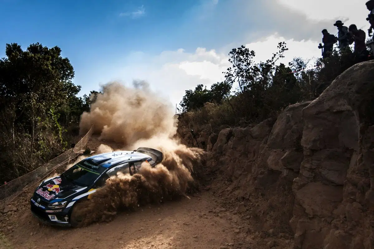WRC16 Sardegna Italia, Marziani in Paradiso. Inizia Ogier (VW) (5)