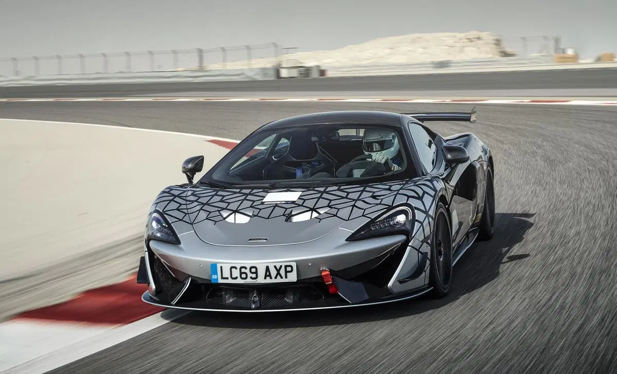 McLaren 620R (2019-22) (7)