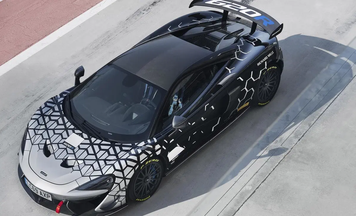 McLaren 620R (2019-22) (8)