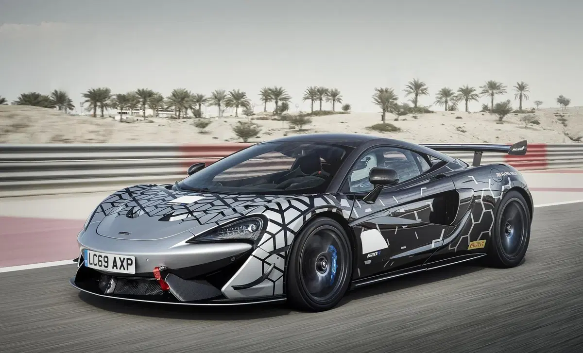 McLaren 620R (2019-22) (9)