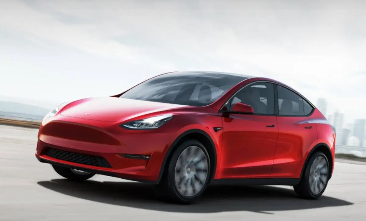 Tesla Model Y Long Range Dual Motor awd (26)