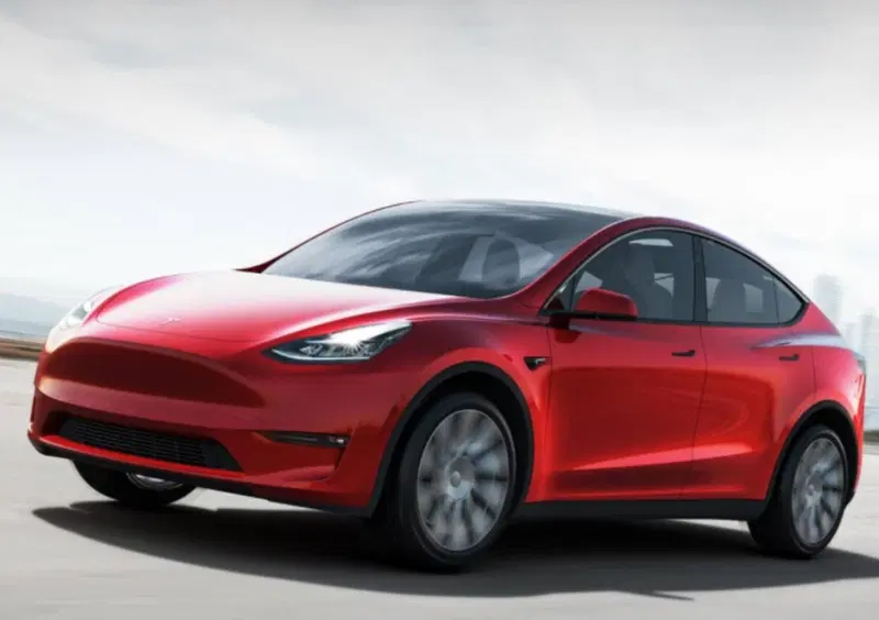 Tesla Model Y (2021-->>) (25)