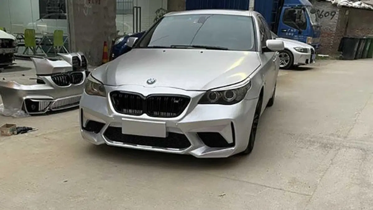 Il maxi doppio rene arriva anche per la Serie 5 E60 (4)