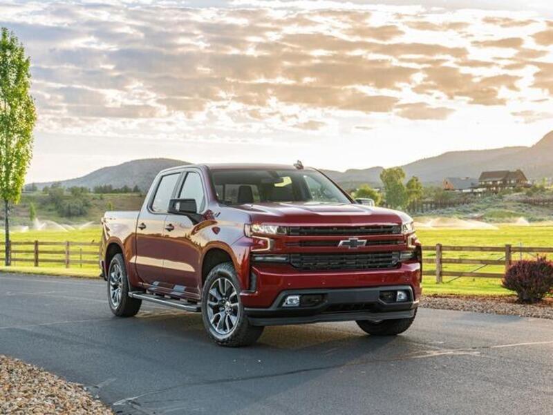 Chevrolet Silverado 5.3L EcoTec3 V8 RST Plus