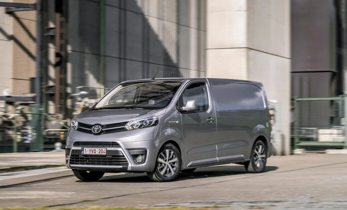 Toyota Proace Electric 75kWh PL-TN Furgone Short 4p. 10q Comfort (6)