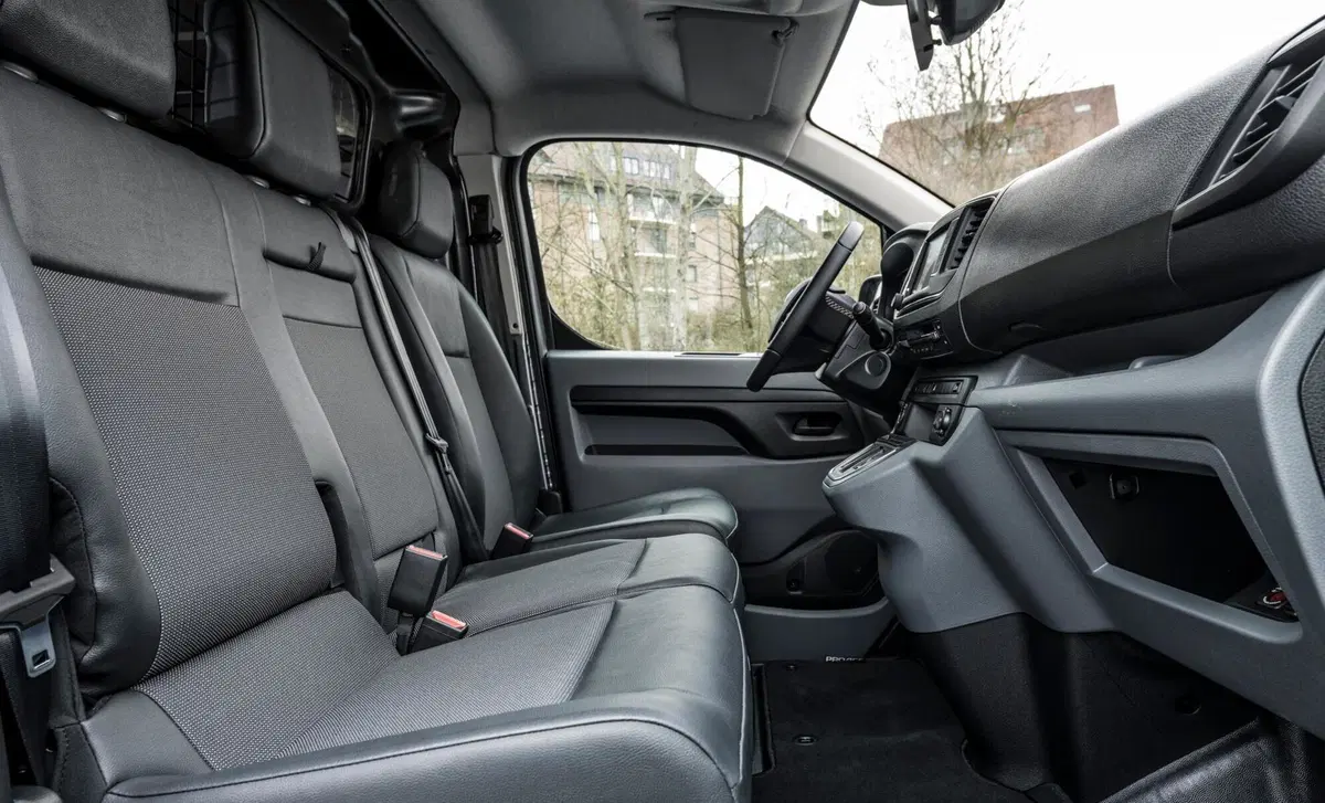 Toyota Proace Electric 75kWh PL-TN Furgone Short 4p. 10q Comfort (12)