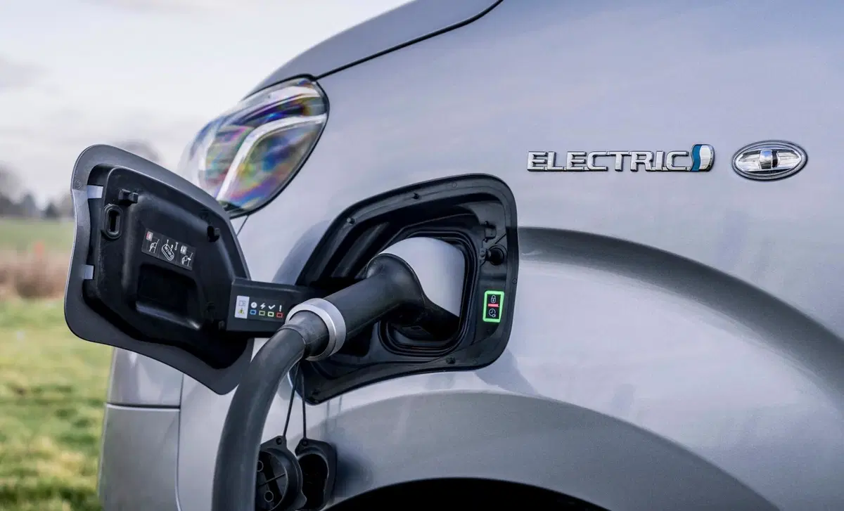 Toyota Proace Electric 75kWh PL-TN Furgone Short 4p. 10q Comfort (21)