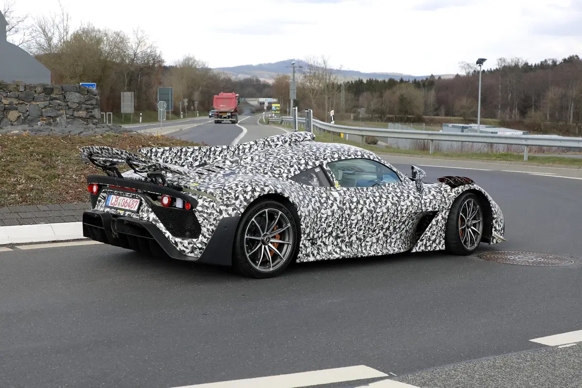 Mercedes-AMG One, le foto spia  (6)