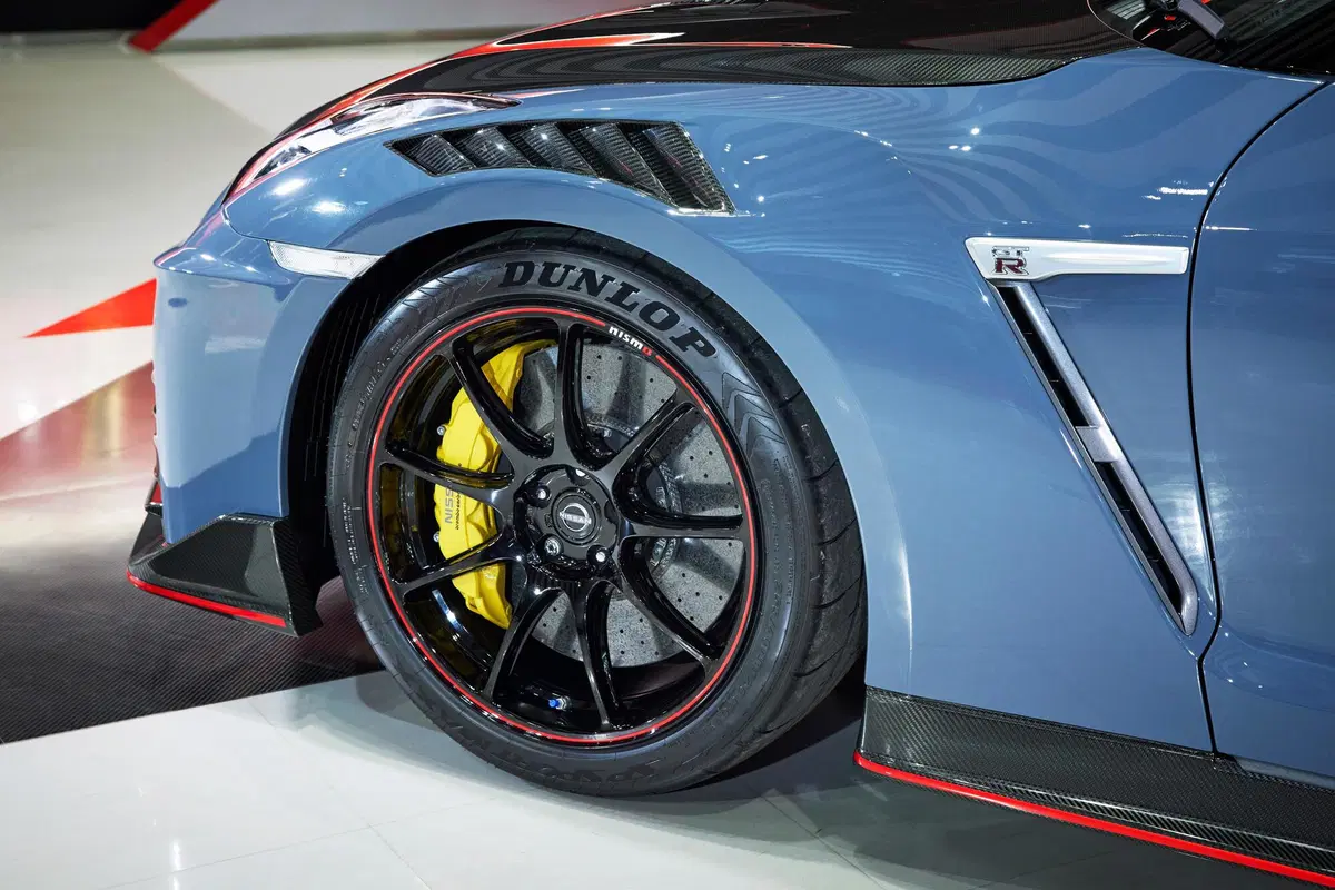 Nissan GT-R Nismo MY2022, chicca solo per il Giappone (5)