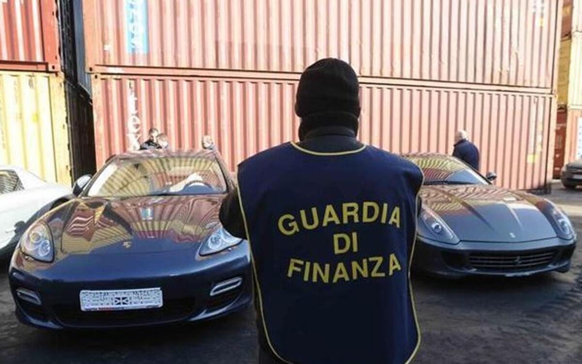 Salerno, Operazione Della Gdf Su False Fatturazioni E Riciclaggio Auto ...