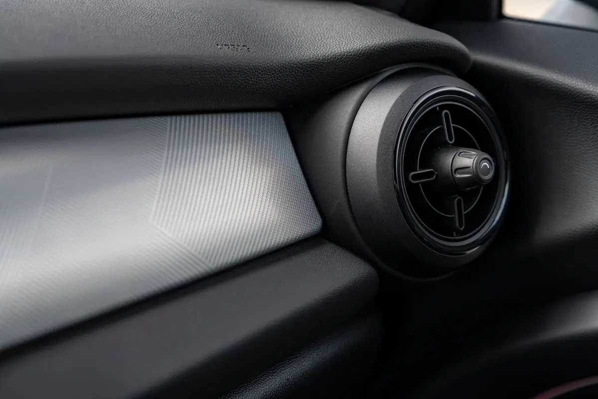 Mini John Cooper Works, è tempo di restyling (2)