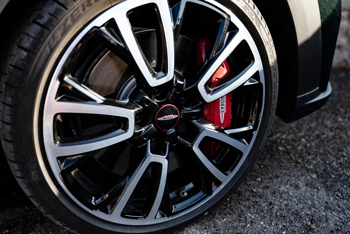 Mini John Cooper Works, è tempo di restyling (5)