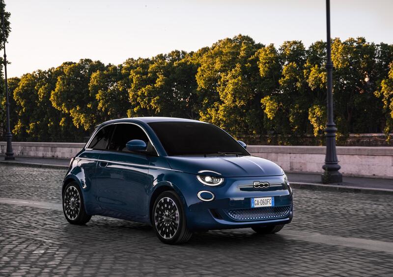 Nuova Fiat 500 &egrave; l&#039;elettrica pi&ugrave; venduta in Italia nel primo trimestre 2021