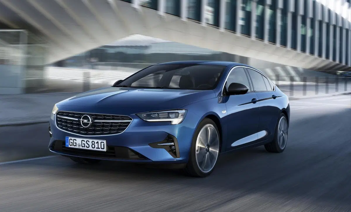 Opel Insignia 2.0 BiTurbo CDTI S&S AWD aut. Grand Sport GSi (15)