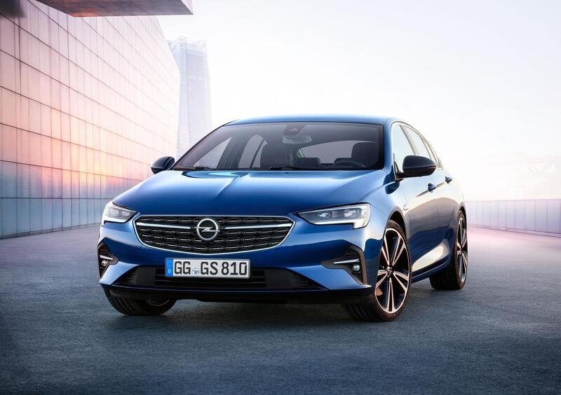 Opel Insignia (2017-22) (3)