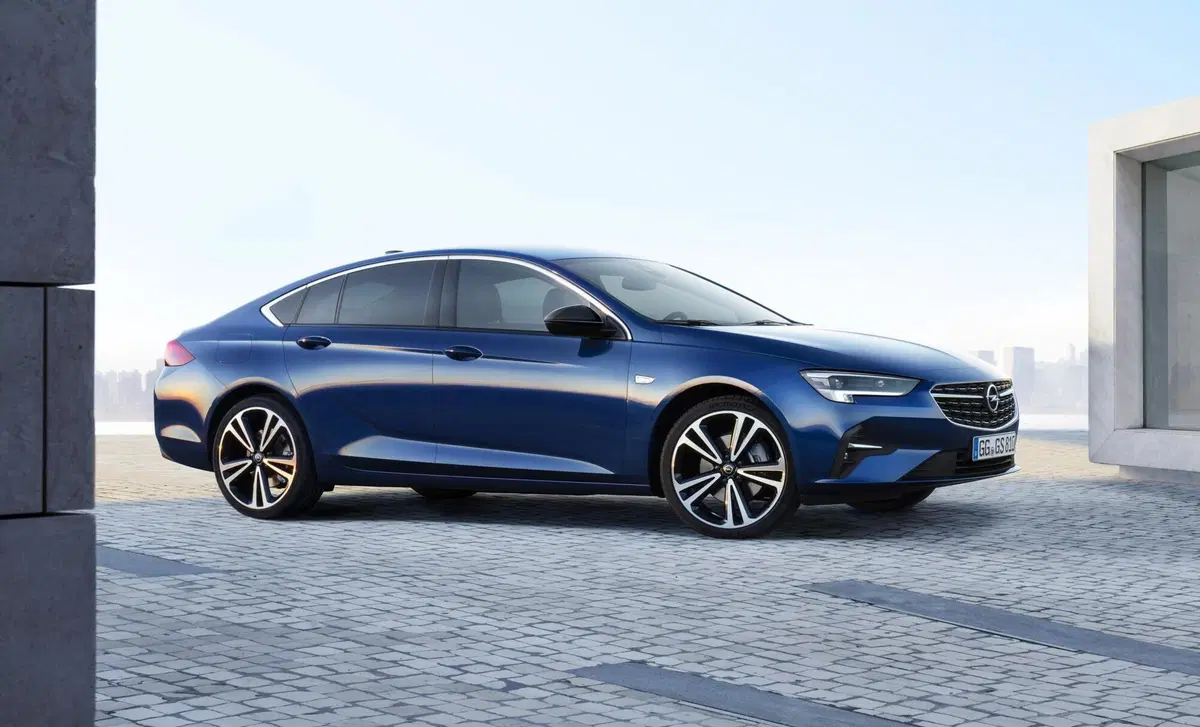 Opel Insignia 2.0 BiTurbo CDTI S&S AWD aut. Grand Sport GSi (11)