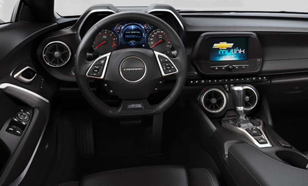 Chevrolet Camaro Cabrio (2016-->>) (25)