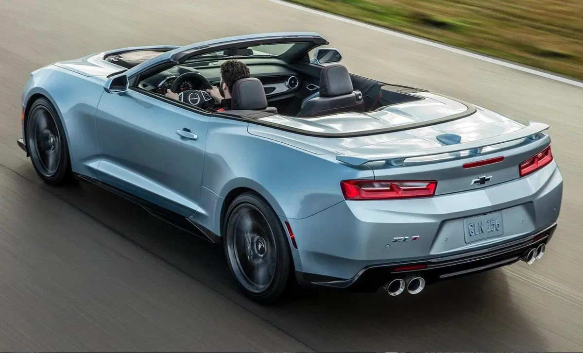 Chevrolet Camaro Cabrio (2016-->>) (18)