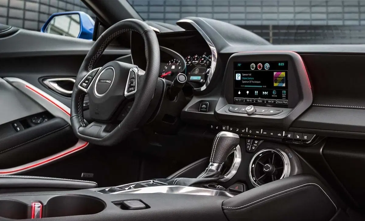 Chevrolet Camaro Cabrio (2016-->>) (28)