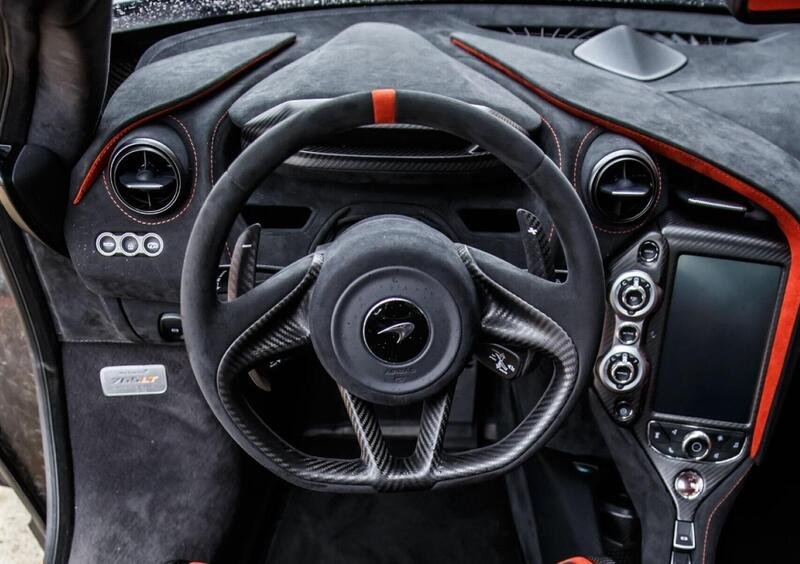 McLaren 765LT (2020->>) (11)