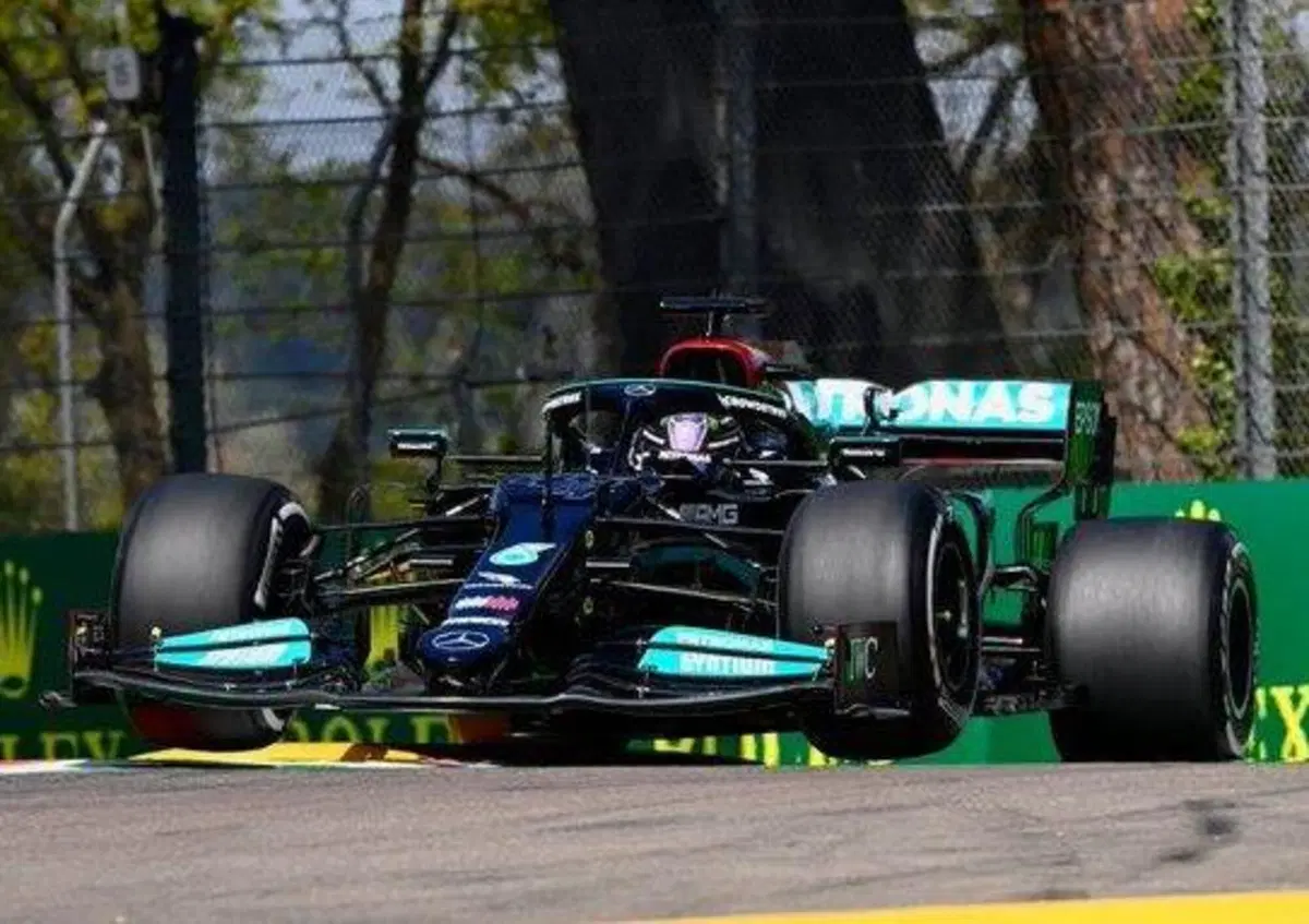 Formula 1, Hamilton: "Ancora non abbiamo visto il potenziale delle Red Bull"