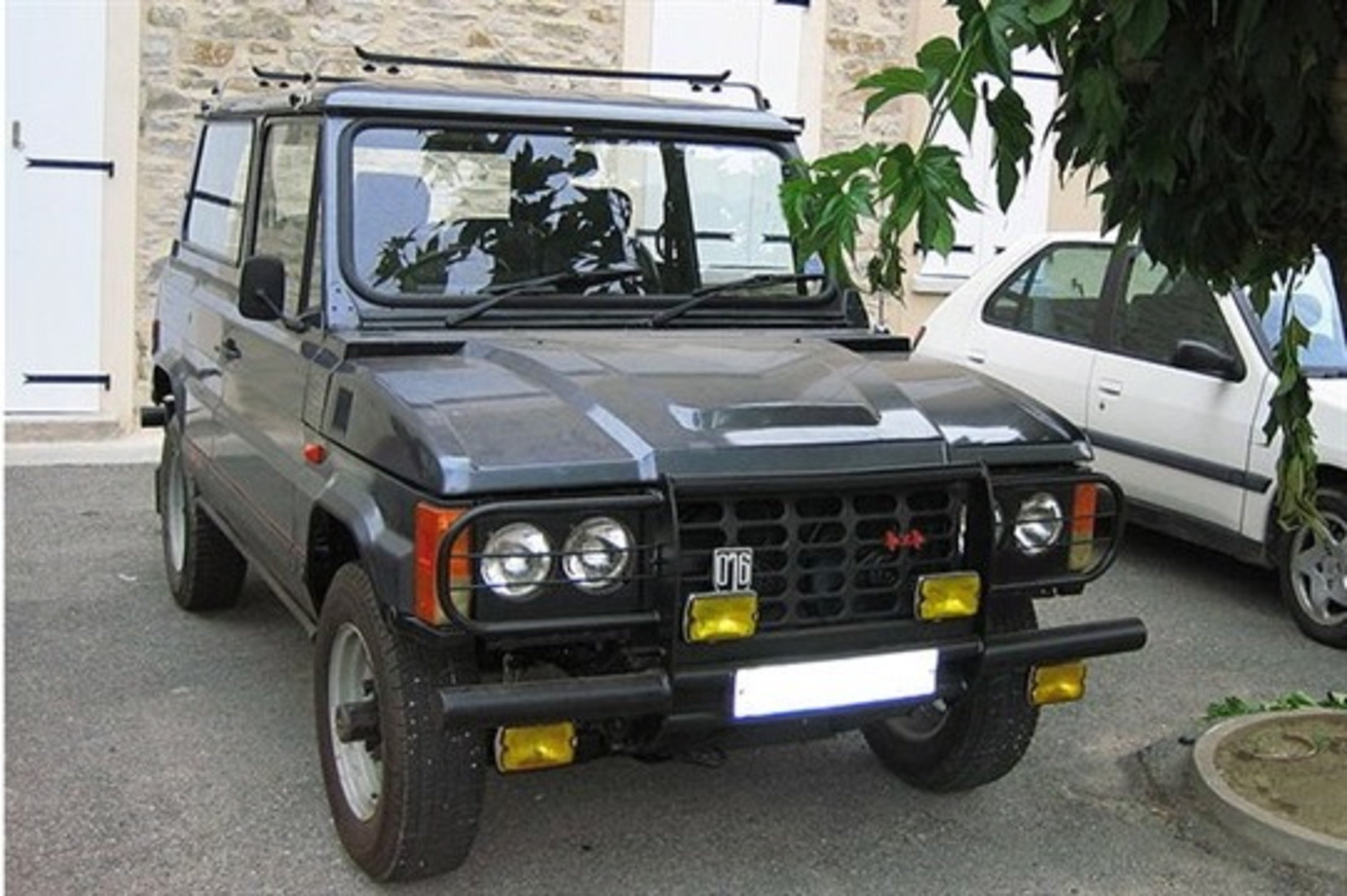 Aro Serie 10 (1981-93)