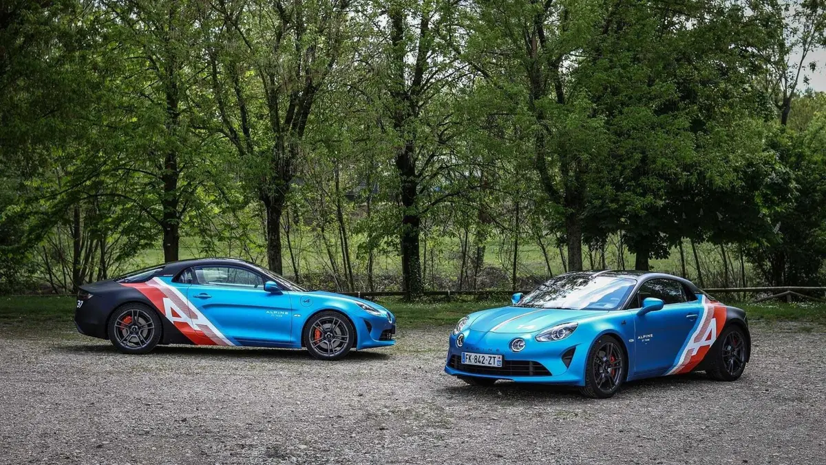 Alpine A110S Trackside, l'auto per Alonso e Ocon in versione 'pendolari' (3)