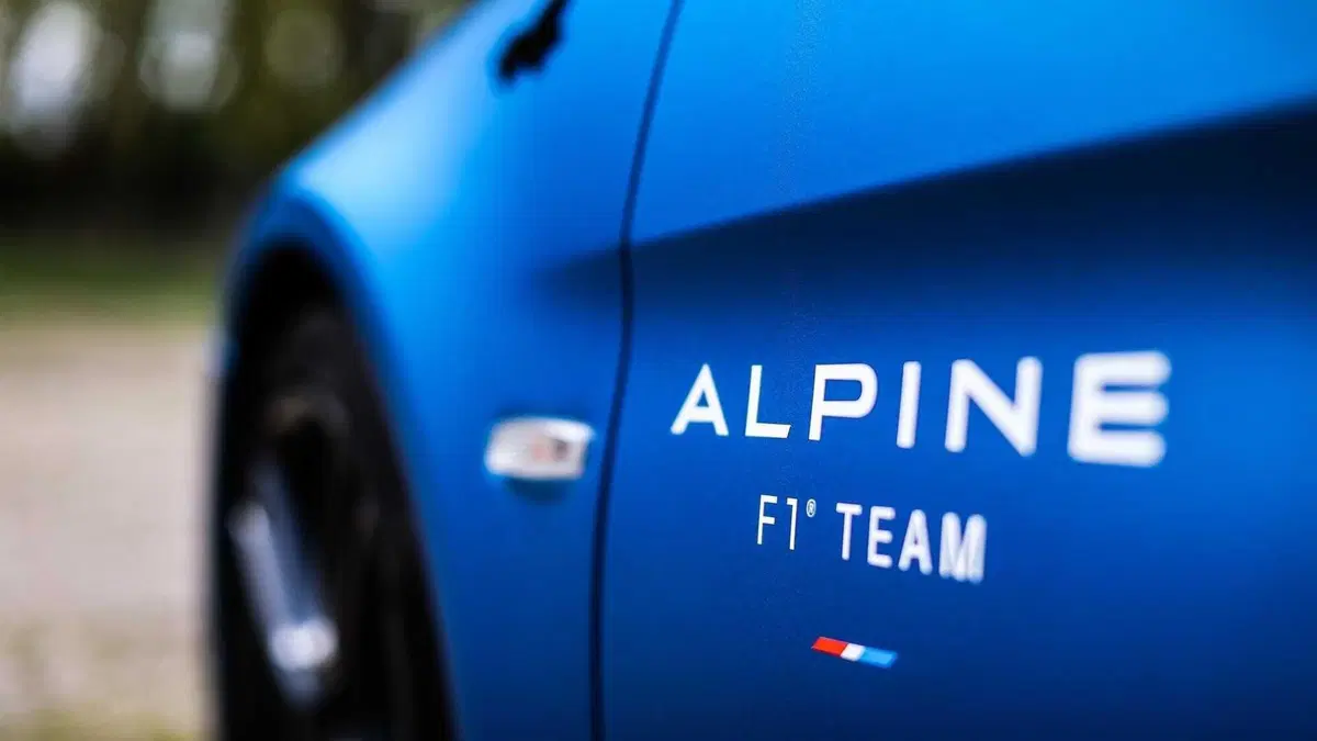 Alpine A110S Trackside, l'auto per Alonso e Ocon in versione 'pendolari' (4)
