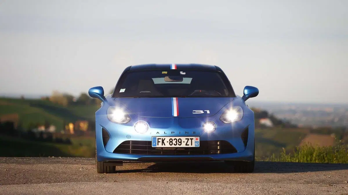 Alpine A110S Trackside, l'auto per Alonso e Ocon in versione 'pendolari' (6)