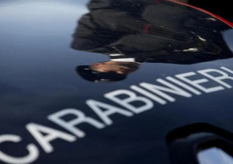 Pisa: ciclisti aggrediti da un'auto in corsa